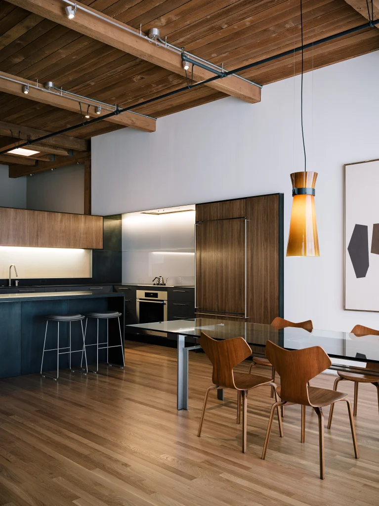 Home renovation and remodeling services in UAE for your home and office decoration.
